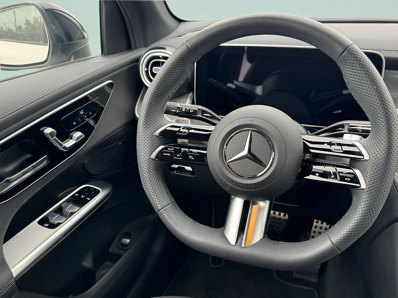 Mercedes-Benz GLC 220 d 4MATIC AMG Line - fotka 8 z 26