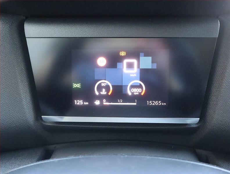 Citroën C4 (2025) 1.2 PureTech, ČR,1.maj - fotka 11 z 16
