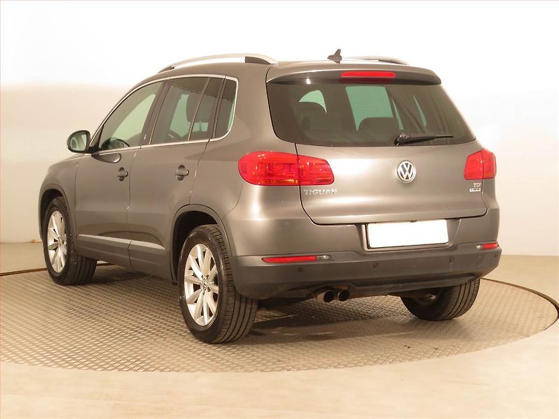 Volkswagen Tiguan (2015) 2.0 TDI, Serv.kniha, Navi - fotka 4 z 17