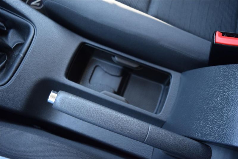 Volkswagen Golf 1,9 TDI 66KW BEZ DPF NOVÁ STK - fotka 43 z 45