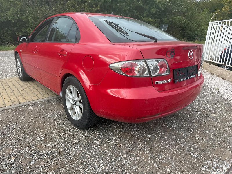 Mazda 6 (2007) 2.0 89kw - fotka 14 z 21