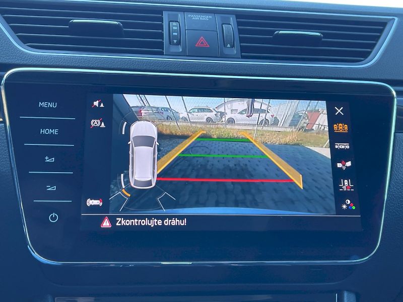 Škoda Superb (2018) L&K 2.0 TDI 140kW DSG 4x4 Comb - fotka 19 z 35