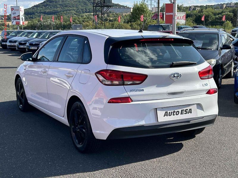 Hyundai i30 (2020) 1.4CVVT, ČR - fotka 6 z 17