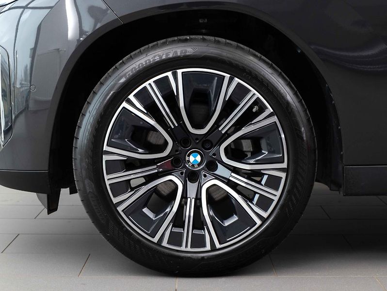 BMW X3 xDrive20d - fotka 5 z 23