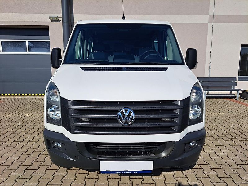 Volkswagen Crafter (2014) 2.0 TDI, 7 míst - fotka 3 z 31