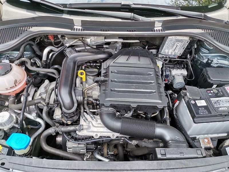 Škoda Rapid (2018) 1.0TSi 70kw DRIVE XEN PDC - fotka 19 z 25