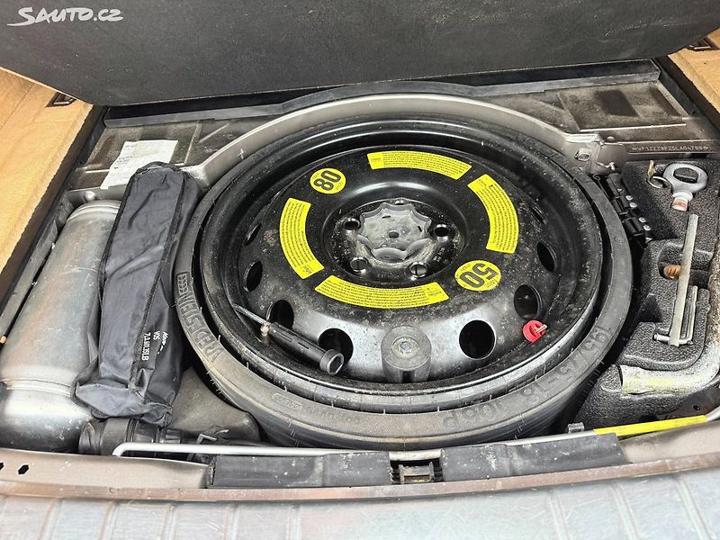 Porsche Cayenne 3.2 V6, 4X4, Automat - fotka 36 z 37