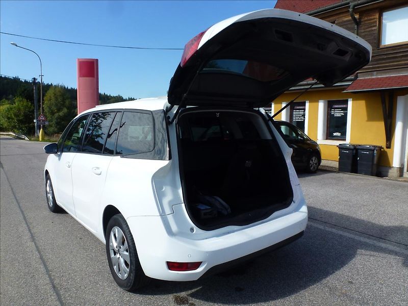 Citroën Grand C4 SpaceTourer 1,2 Pure Tech 130 7míst - fotka 20 z 45