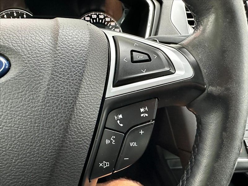 Ford Mondeo 2,0 TDCi 110kW-CZ-AUTOMAT - fotka 25 z 38