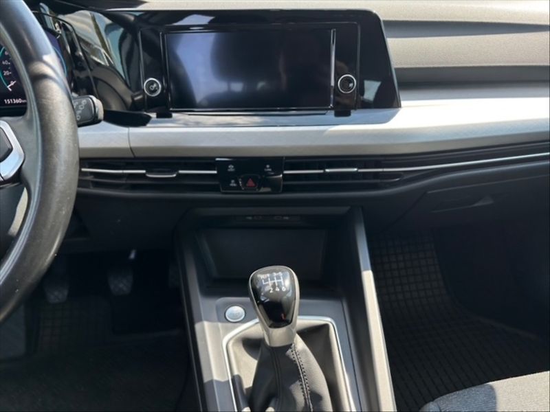 Volkswagen Golf 1,0 TSI 81 Life 5d - fotka 10 z 11