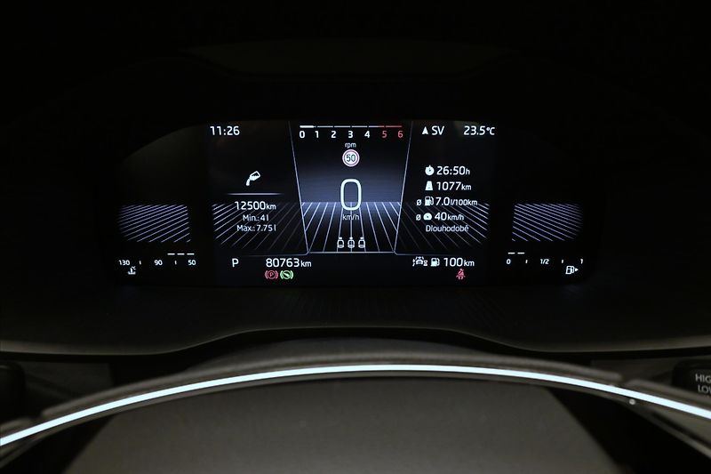 Škoda Kodiaq 2,0 TDI 110kW DSG NAVIGACE Zár - fotka 16 z 31