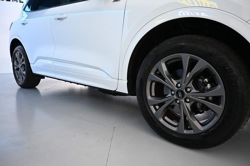 Ford Kuga (2023) 2.5 ST-LINE X LED BO ACC Virtu - fotka 39 z 42
