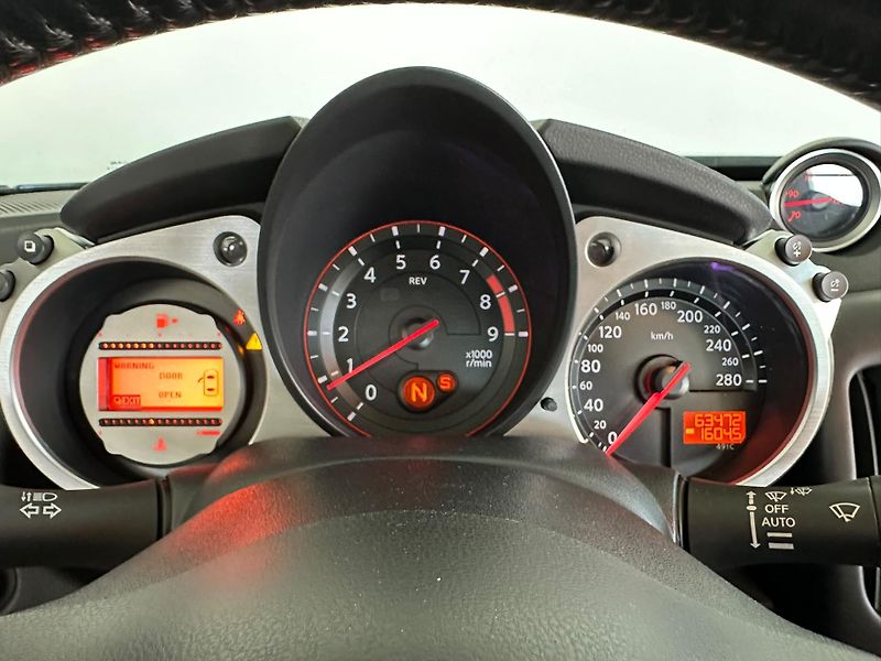 Nissan 370 Z (2012) 328 HP,ČR,1.majitel,nehavar. - fotka 11 z 19