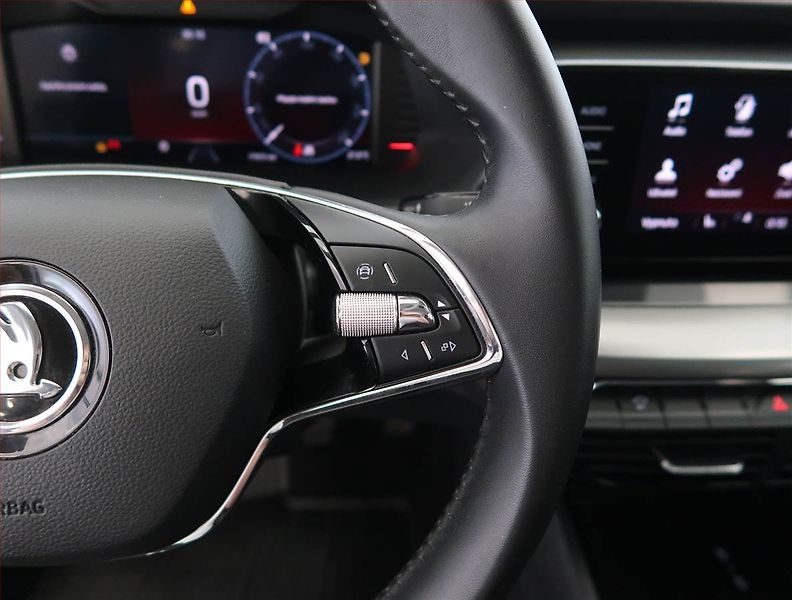Škoda Octavia (2023) Ambition 2.0 TDI, ČR,1.maj - fotka 20 z 23