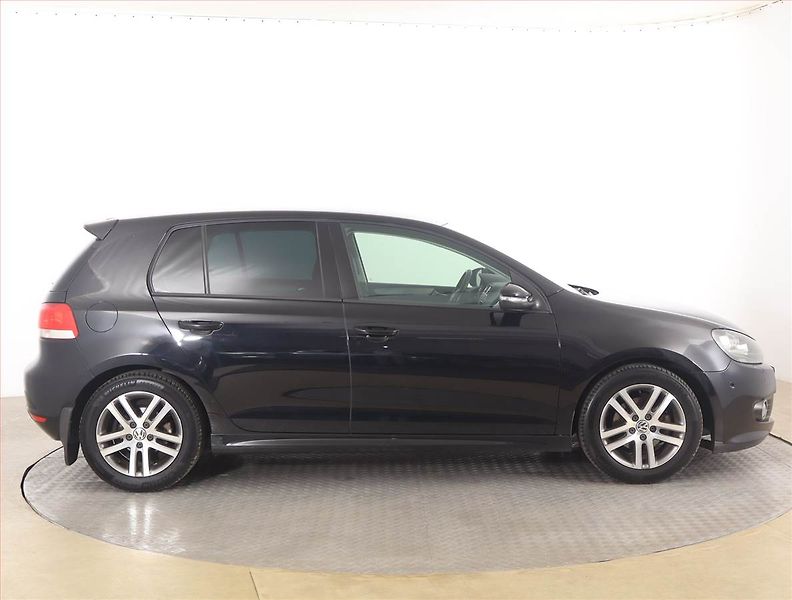 Volkswagen Golf (2012) 1.2 TSI, Park. senzory - fotka 6 z 15