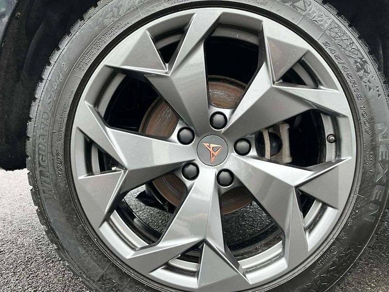 Cupra Formentor (2024) 1.5 eTSI DSG - fotka 9 z 20