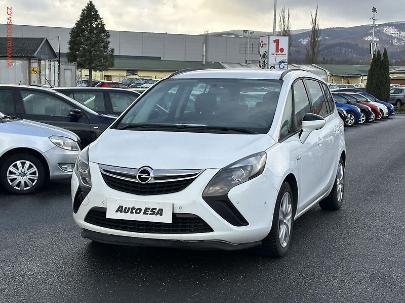 Opel Zafira (2014) 2.0 CDTi, ČR, AC, temp - fotka 3 z 18