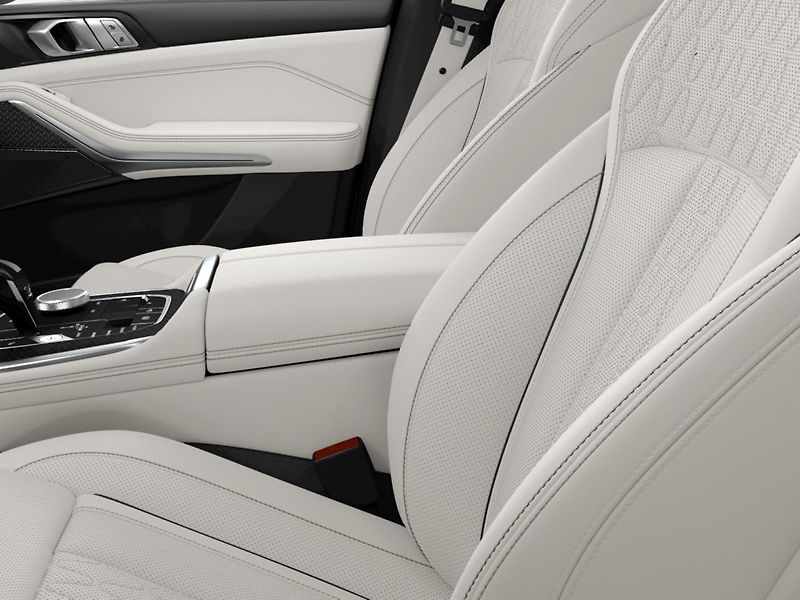 BMW X7 xDrive40d - fotka 5 z 7
