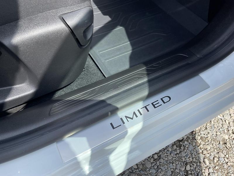 Renault Mégane 1.5 DCi 85 kW LIMITED-DPH-ČR ! - fotka 15 z 38