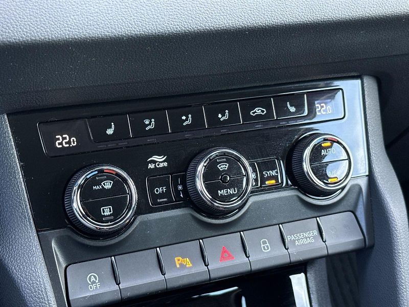Škoda Karoq (2024) 1.5 TSI DSG Fresh - fotka 14 z 34