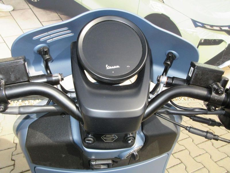 Vespa (2026) GTV 310 Officina 8 e5+ - fotka 10 z 11