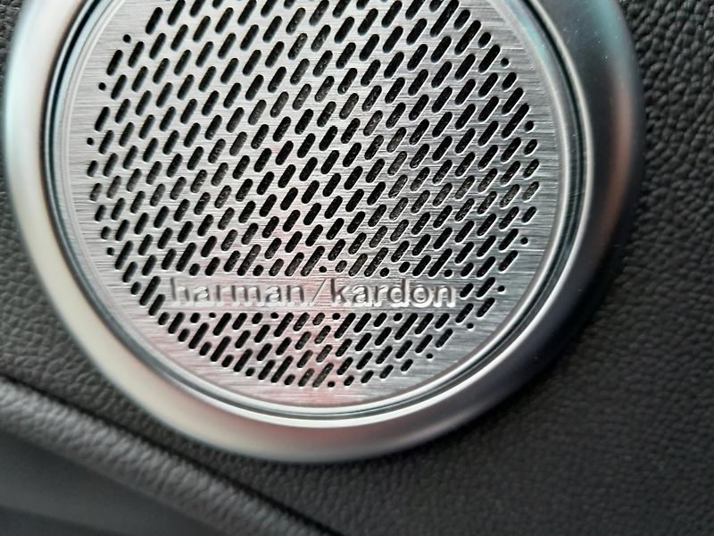 Alfa Romeo Stelvio (2026) Veloce 4x4 2,0 280PS - fotka 32 z 38