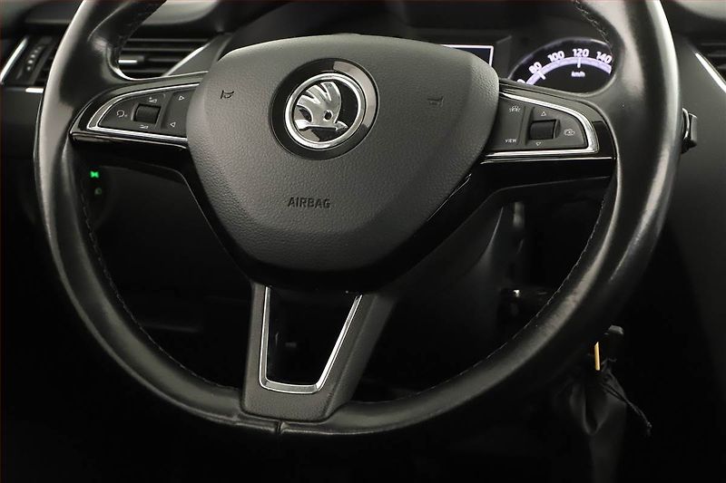 Škoda Octavia (2017) 1.6 TDI, Tempomat - fotka 16 z 18