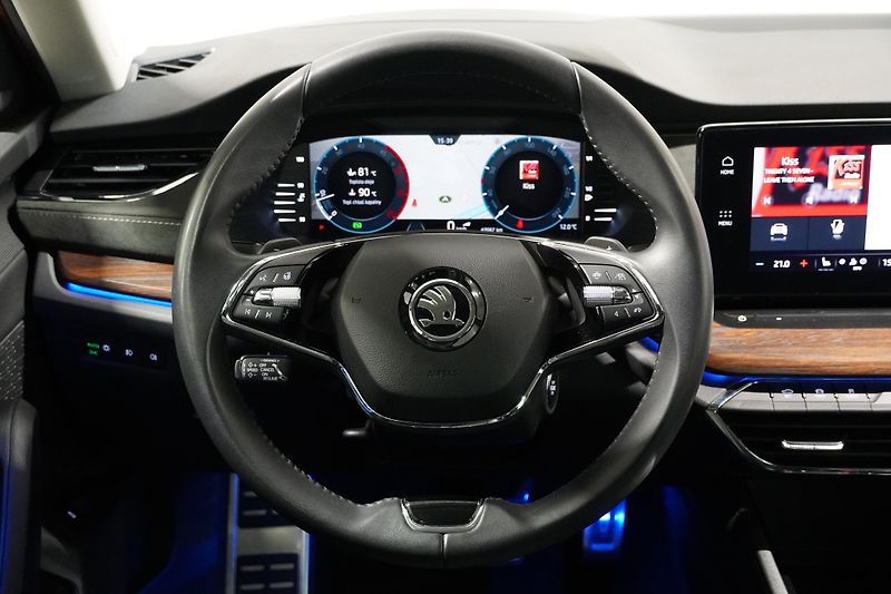 Škoda Octavia 2.0TDI 110kW,4x4,SCOUT,1MAJ,ČR - fotka 22 z 38