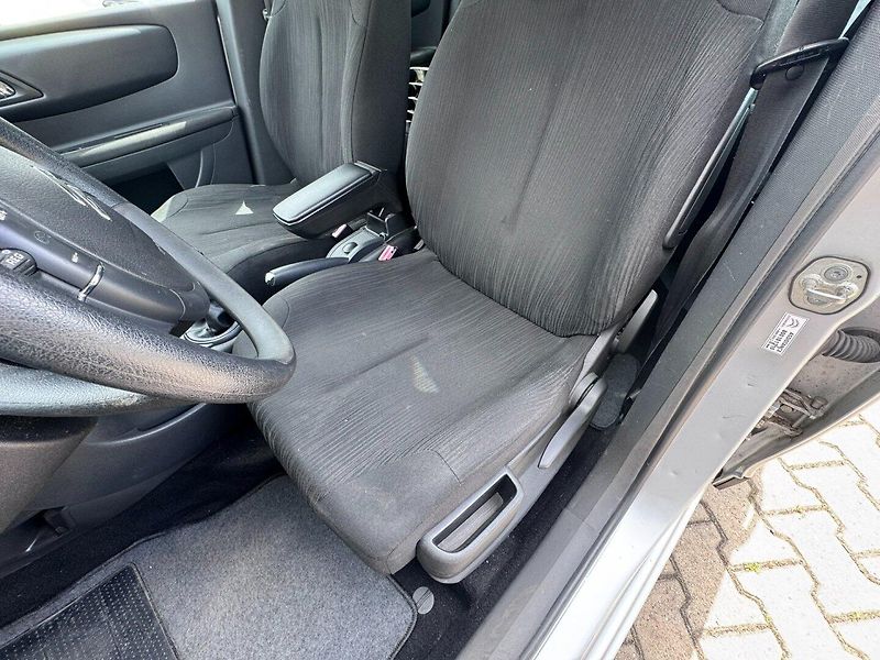 Citroën C4 (2010) 1,4i 65 KW ROZVODY KOLA ČR - fotka 12 z 42