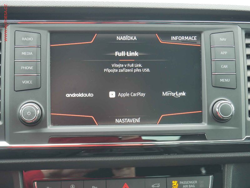 Seat Ateca (2019) 2.0TDi 4Drive, ČR, DSG - fotka 13 z 25