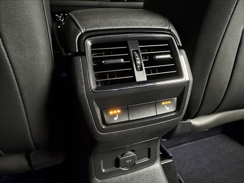 Škoda Kodiaq 2,0 TDi  DSG L&K LED Virtual A - fotka 17 z 45
