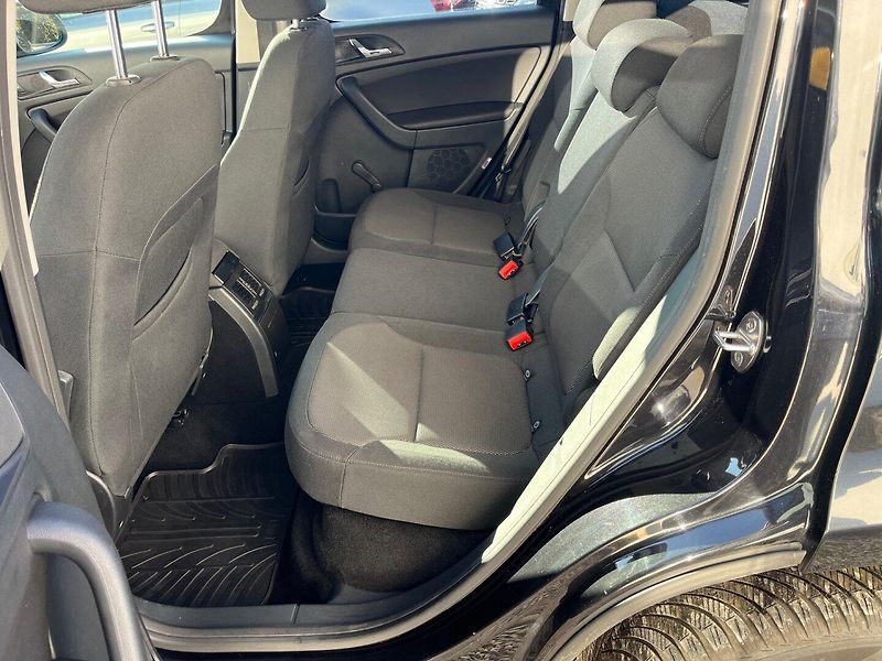 Škoda Yeti (2014) 1.2 TSI DSG - fotka 9 z 19