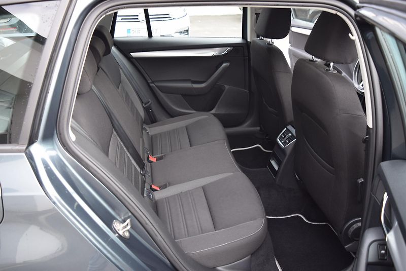 Škoda Octavia (2017) 1.5TSI 110kw AMBITION APP TEMP - fotka 39 z 50