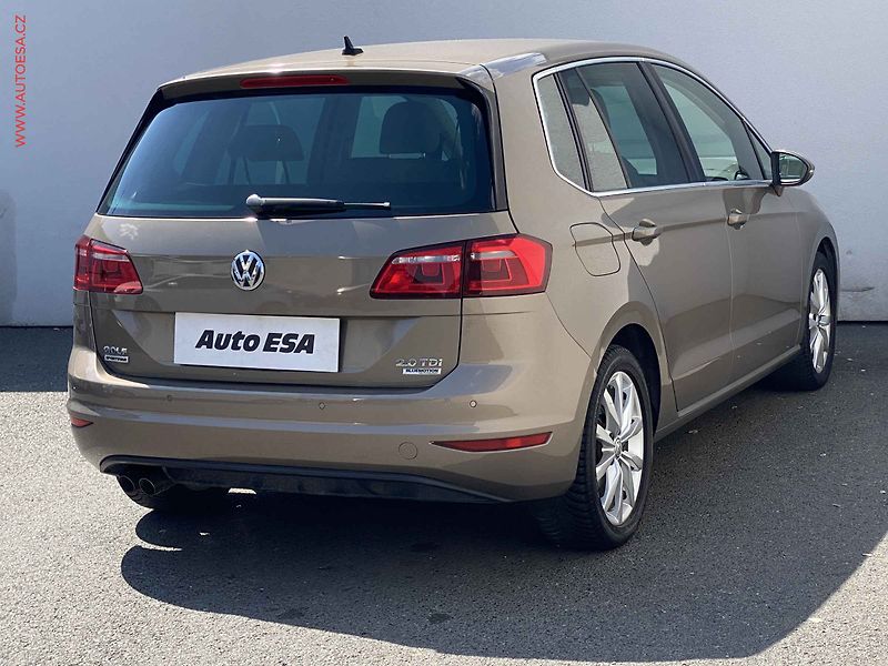 Volkswagen Golf Sportsvan (2014) 2.0 TDi, Highline, bixen - fotka 4 z 16