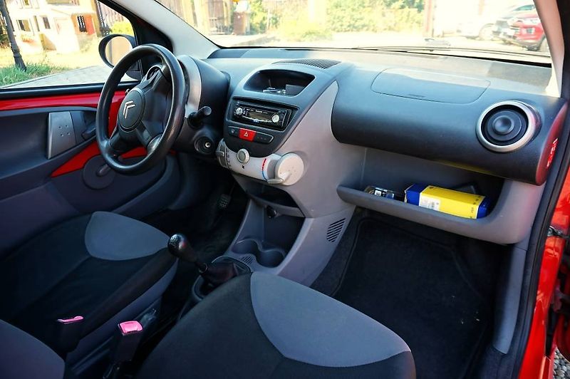 Citroën C1 (2007) 1,0 50 kW - fotka 16 z 21