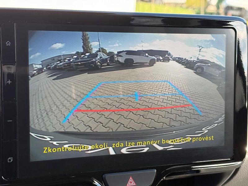 Toyota Yaris Cross 1.5 HSD e-CVT Comfort FWD - fotka 21 z 26