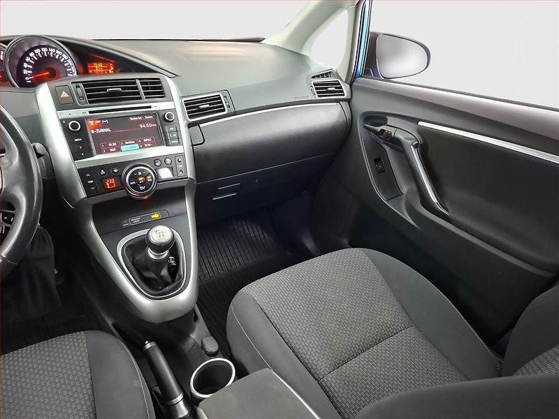 Toyota Verso (2013) 1.8 Valvematic, ČR,1.maj - fotka 8 z 17