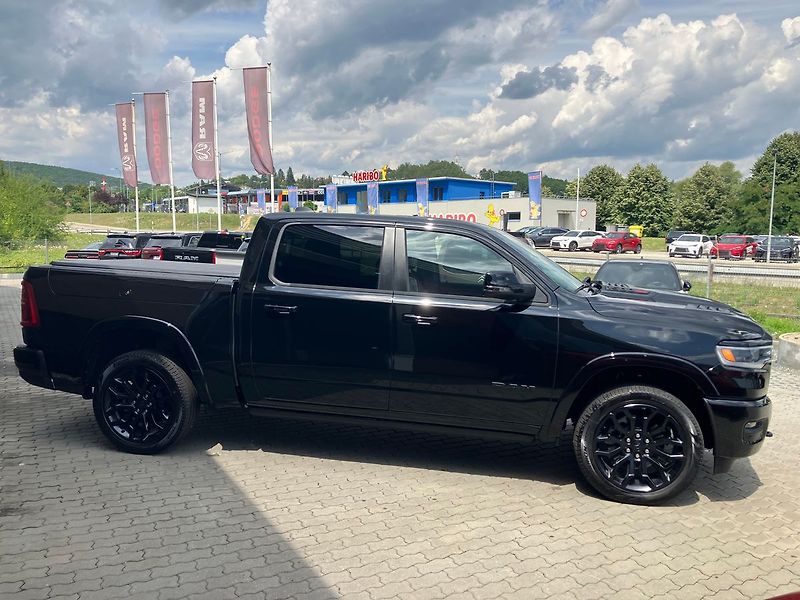 Dodge RAM (2025) 3.0 I6 548k LIMITED NIGHT-RED - fotka 3 z 48