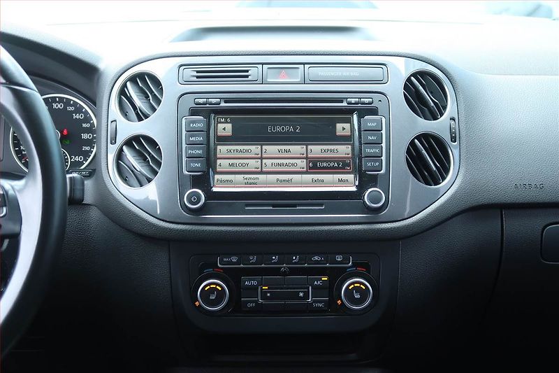 Volkswagen Tiguan (2012) 2.0 TDI, 4X4, Automat, Navi - fotka 12 z 24