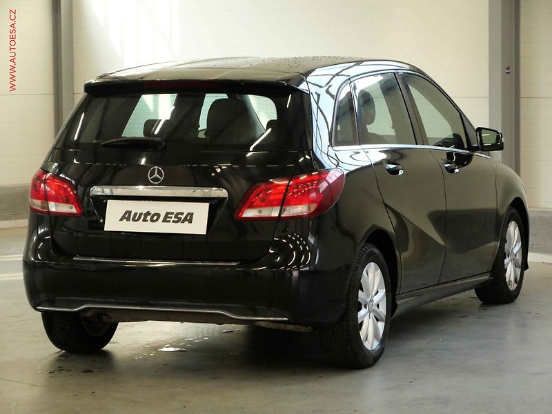 Mercedes-Benz Třídy B (2016) 1.5i, ČR, AC, temp - fotka 4 z 20