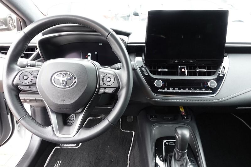 Toyota Corolla ZLEVNĚNO 2,0HSD Style - fotka 16 z 32