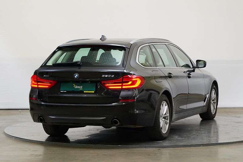 BMW Řada 5 - fotka 2 z 27