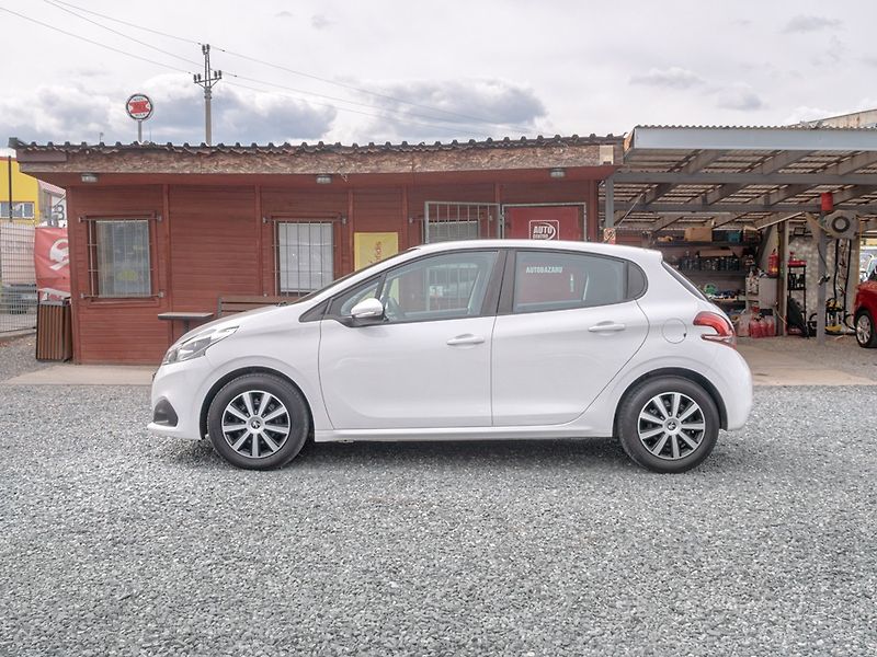 Peugeot 208 (2016) ČR 1.6HDI – PO SERVISU - fotka 8 z 45