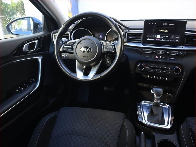 Kia Ceed (2018) Gold 1.4 T-GDI, Automat - fotka 7 z 22