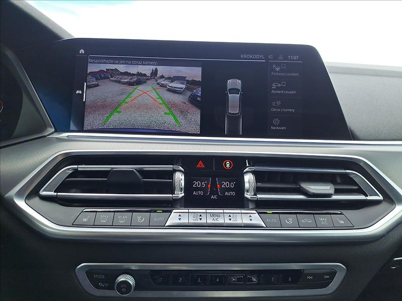 BMW X5 xDrive 30d M-Paket ČR - fotka 19 z 23