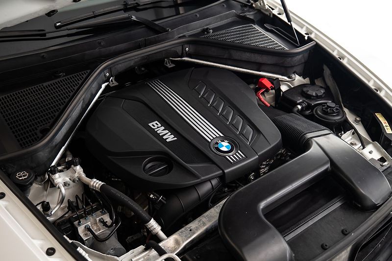BMW X6 30d 360/M-paket/Kůže - fotka 20 z 21