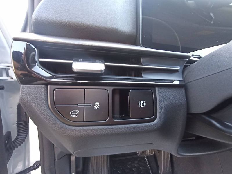 Kia Sportage (2025) 1.6 T-GDI TOP 7DCT - fotka 11 z 35