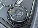 Volkswagen Tiguan (2016) 2.0TDi 4M DSG, Kessy, Panorama - náhled 40