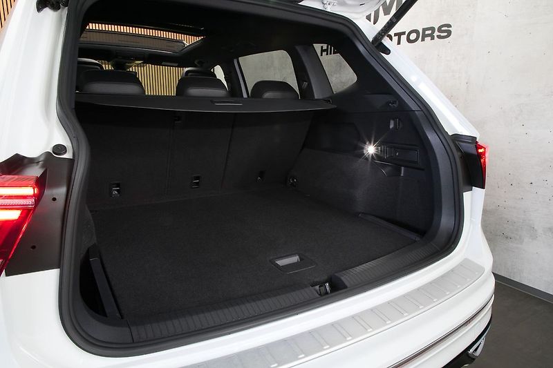 Volkswagen Tiguan Allspace 2.0TSI 140kW 4x4 DSG R-Line TZ - fotka 36 z 39