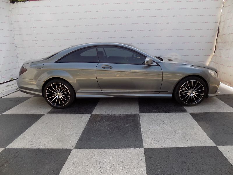Mercedes-Benz CL (2010) 500 AMG/4-Matic/Designo/ - fotka 6 z 42